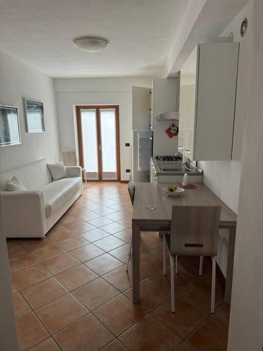 Suite Panoramica Casa Vacanza Di Alex G Oltre il Colle المظهر الخارجي الصورة