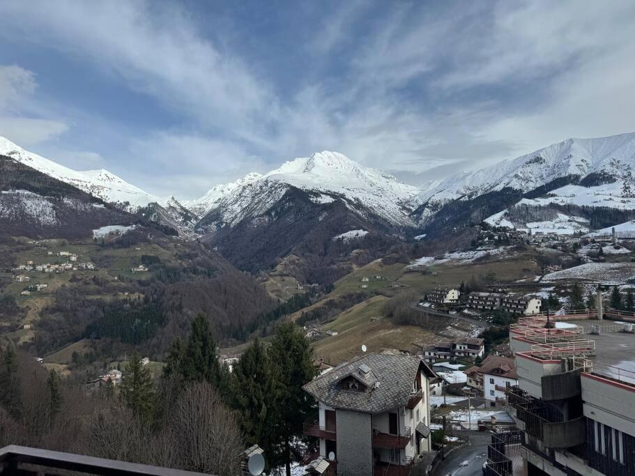 Suite Panoramica Casa Vacanza Di Alex G Oltre il Colle المظهر الخارجي الصورة