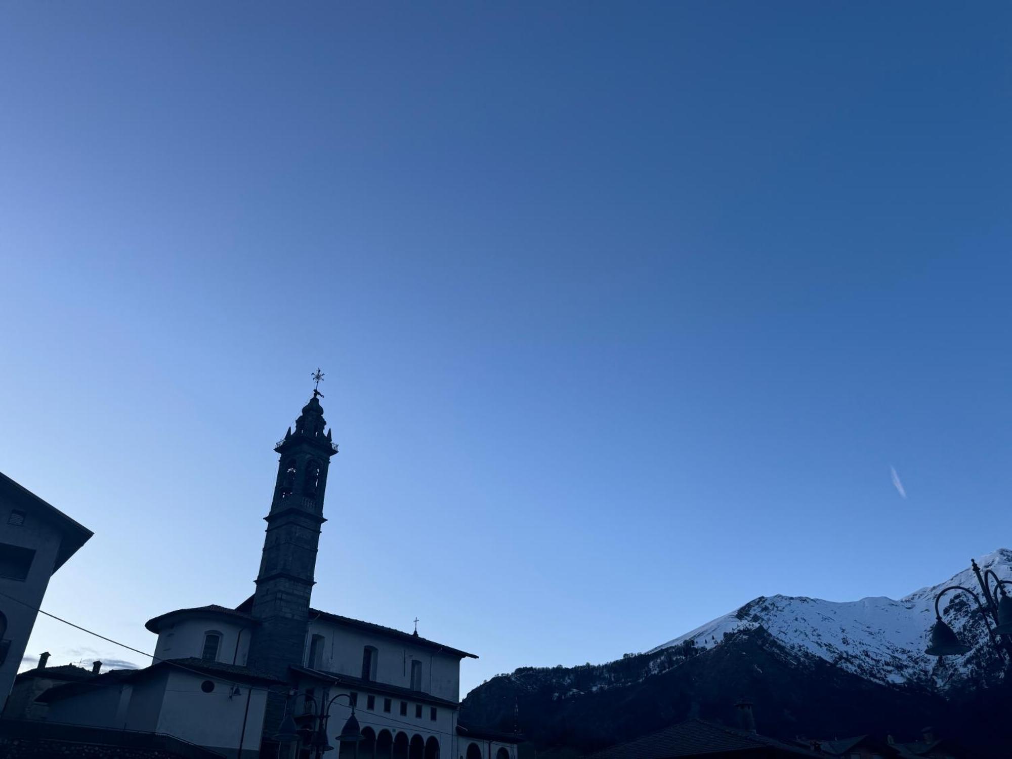Suite Panoramica Casa Vacanza Di Alex G Oltre il Colle المظهر الخارجي الصورة